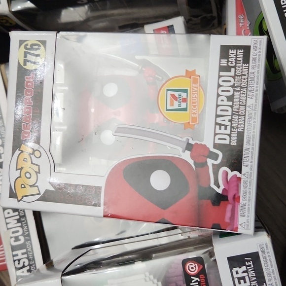 FUNKO POPS Large Mystery Box. Pop Collector's 3 Per Box DC, Marvel, Hell… - Picture 8 of 16